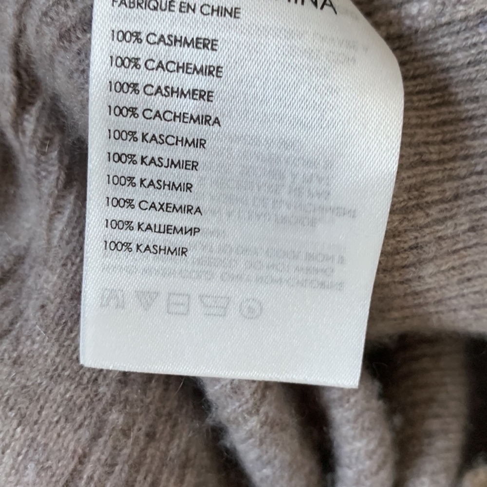 Club Monaco Cashmere Sweater Dress - Picture 4 of 4